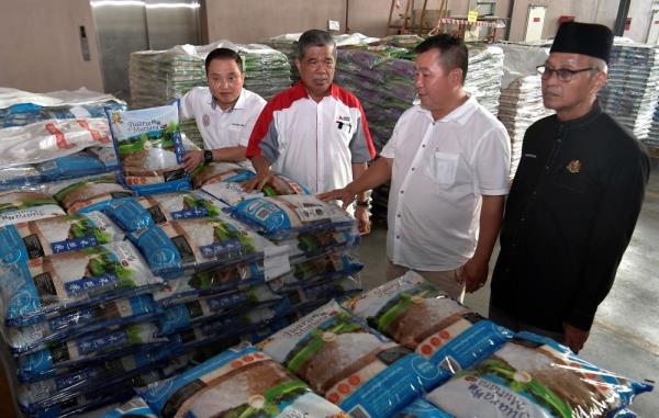 Mat Sabu: Sufficient supply of rice, low prices maintained